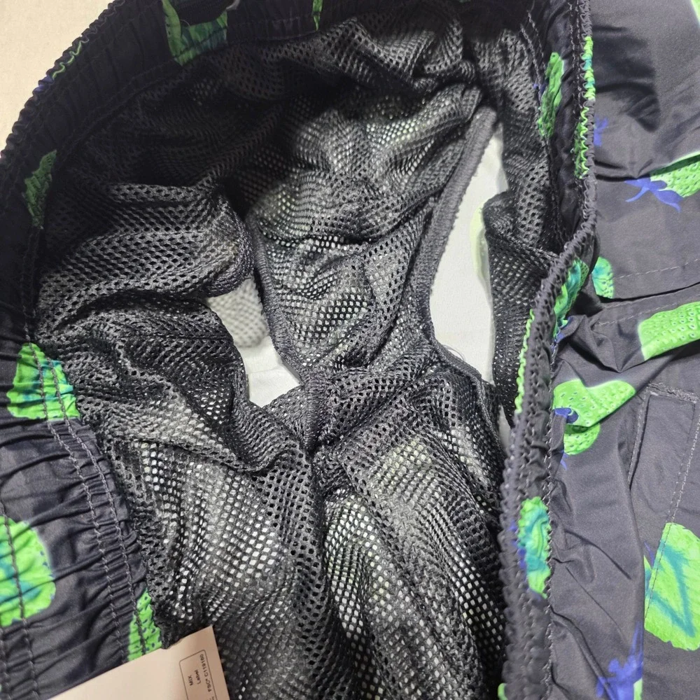 H&M Swim Shorts Mens Large Black Green Strawberry Print Knee‎ Length Trunks NEW